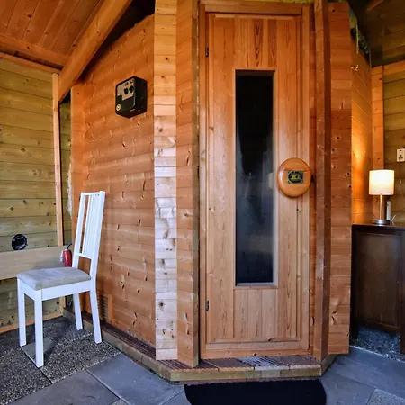 Spacious Near With Sauna, Cleaning Included