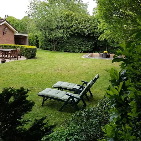Spacious Near With Sauna, Cleaning Included *